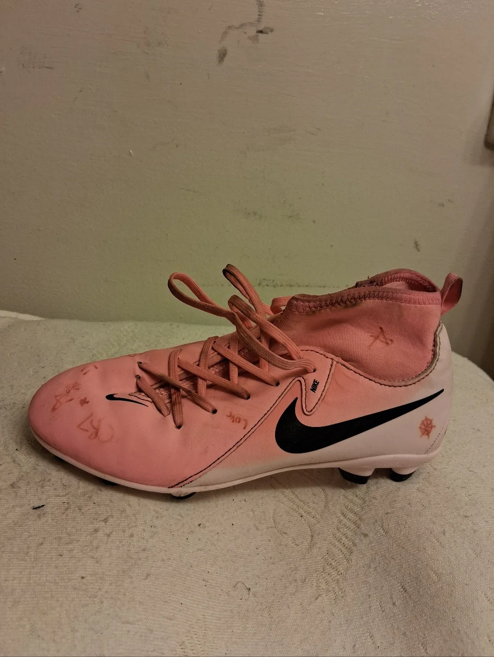 Nike pink gradient